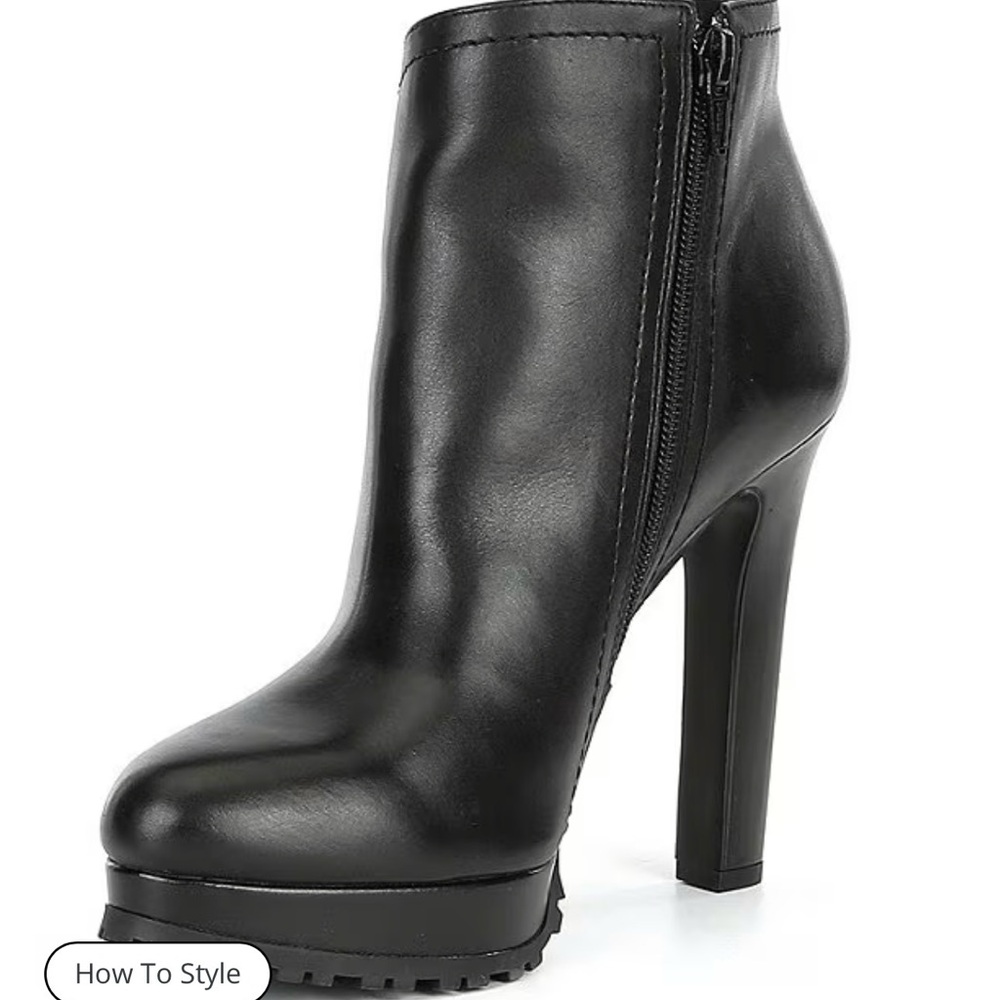 New Gianni Bini Black Omarrah Heeled lug Booties